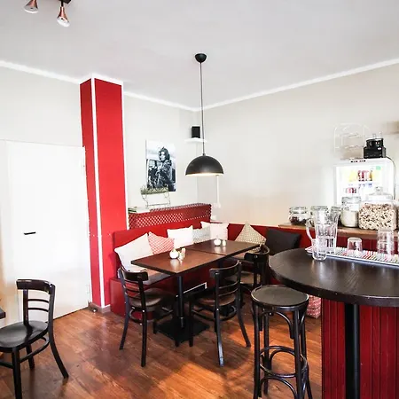 Kleine In 3* München