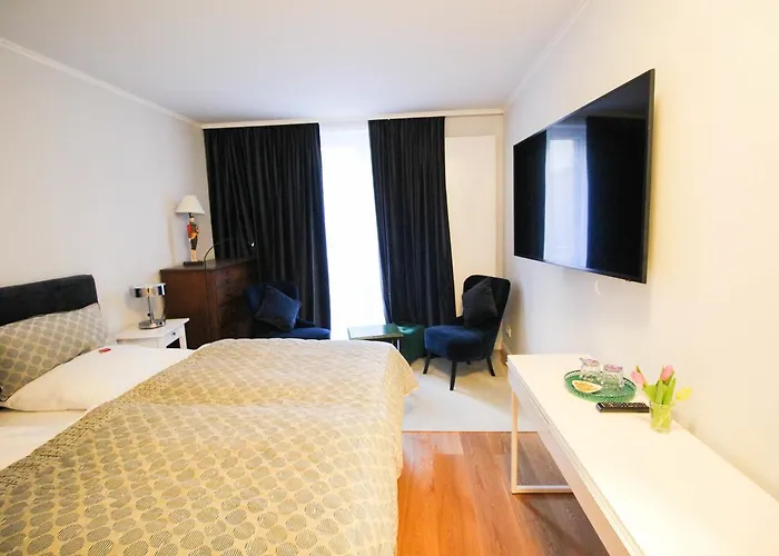 Kleine In 3* München